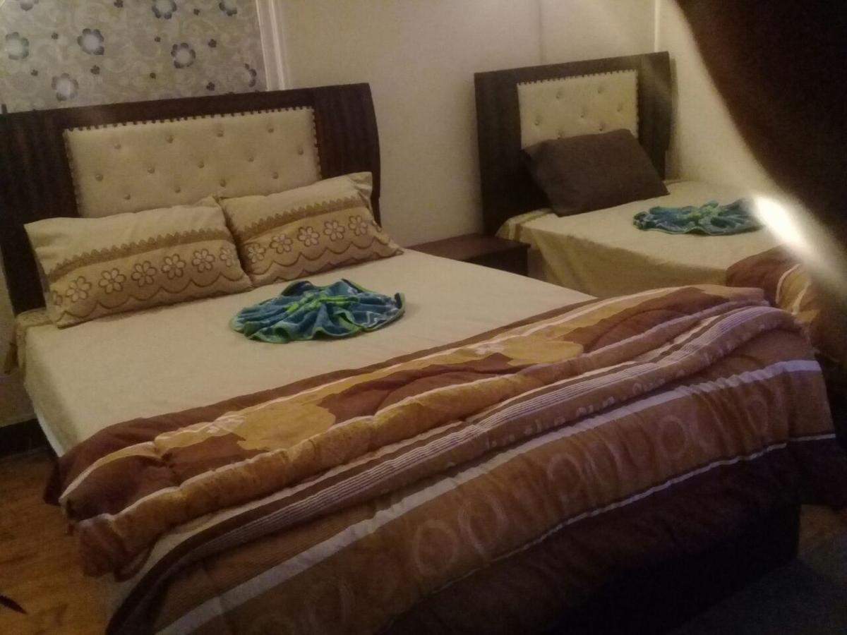 Hi Nile Plaza Hostel Le Caire Extérieur photo