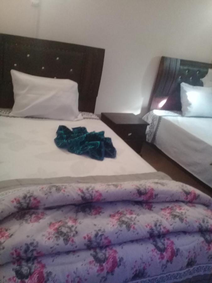 Hi Nile Plaza Hostel Le Caire Extérieur photo